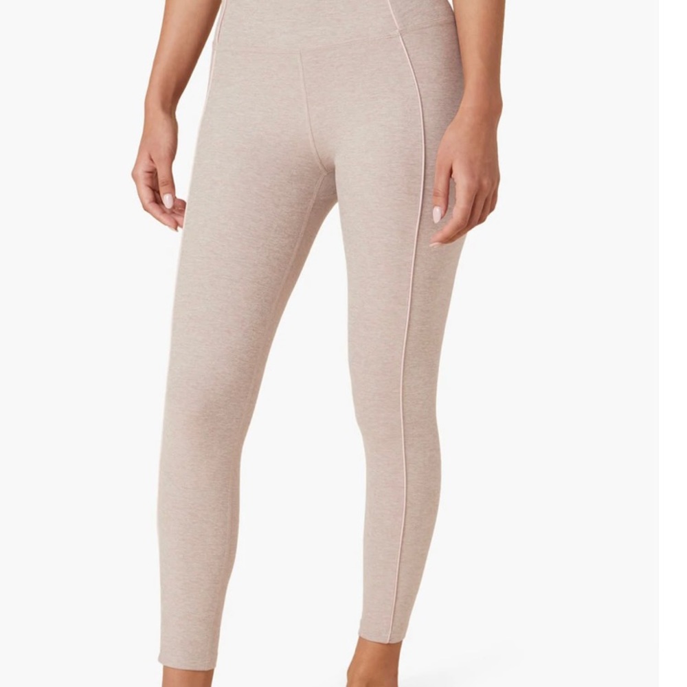 BEYOND YOGA Pipe Up High Waisted Midi Leggings. Small